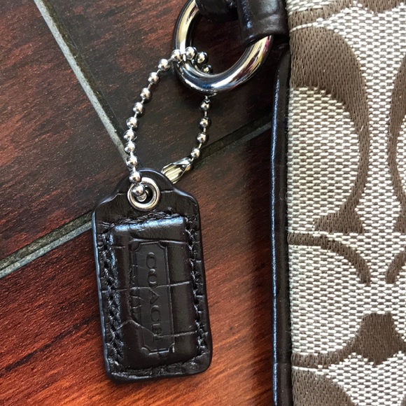 • Brown Coach Wristlet • - Picture 2 of 6